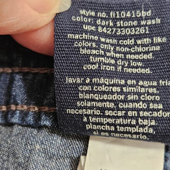 Faded Glory Women's Dark Stone Wash Denim Shorts Missing Pocket Button Size 12 - Picture 11 of 13